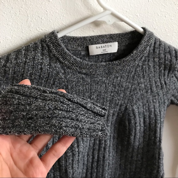 Aritzia Babaton Grey Cropped Sweater - Picture 3 of 8